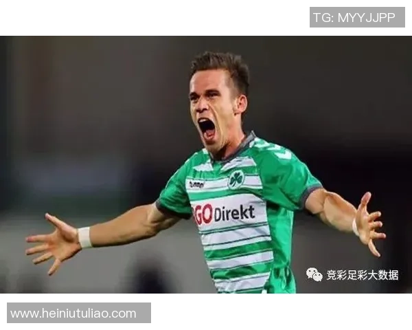 杜伊斯堡与菲尔特的激烈对决展现足球魅力与战术智慧